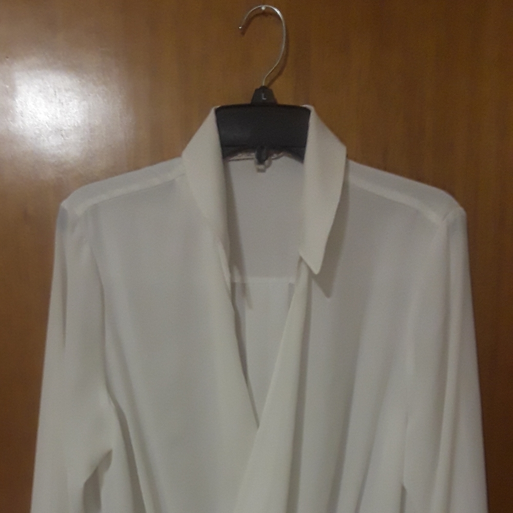 Rachel Roy Sandra Suplice V Neck Blouse